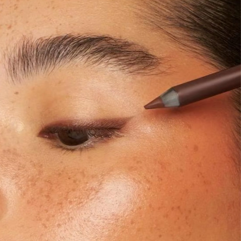 24-Hour Waterproof Eyeliner – Smudge-Proof All Day – Natural and Gentle