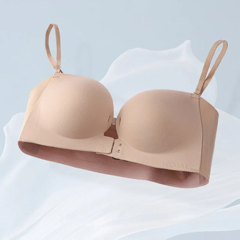 The Seamless Front-Closure Bra Women Are Switching to for All-Day Comfort
